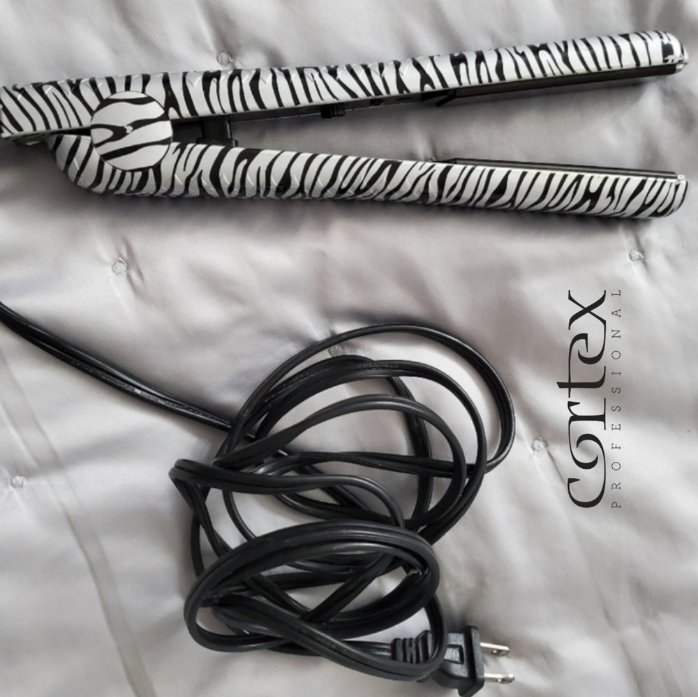 Cortex International 1" Flat iron Duo 210°C/ 410°F